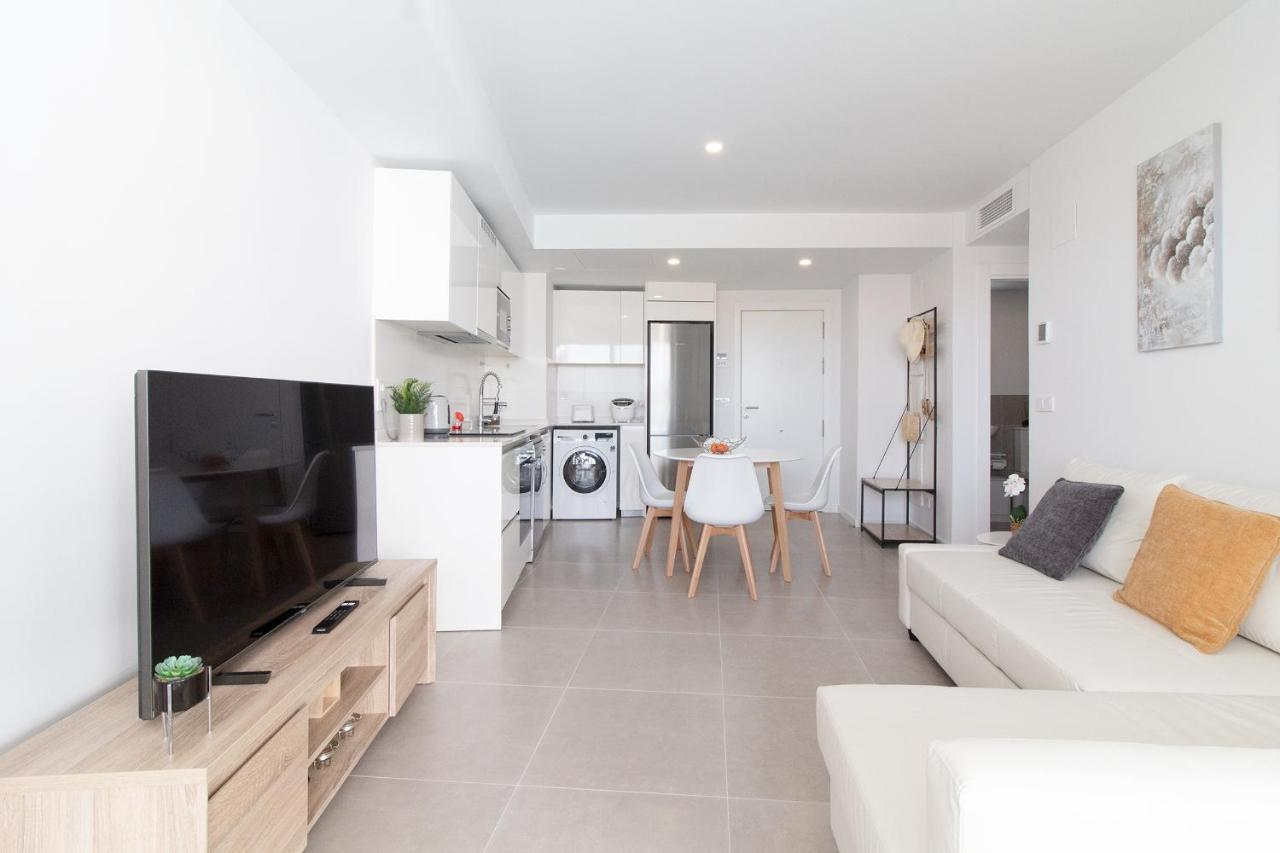 Global Properties, Apartamento Con Terraza Y Vistas A La Piscina En Gran Canet Canet d'En Berenguer Exterior foto