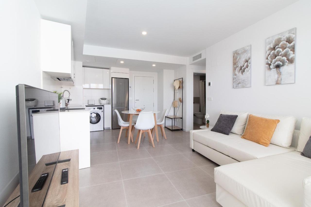 Global Properties, Apartamento Con Terraza Y Vistas A La Piscina En Gran Canet Canet d'En Berenguer Exterior foto