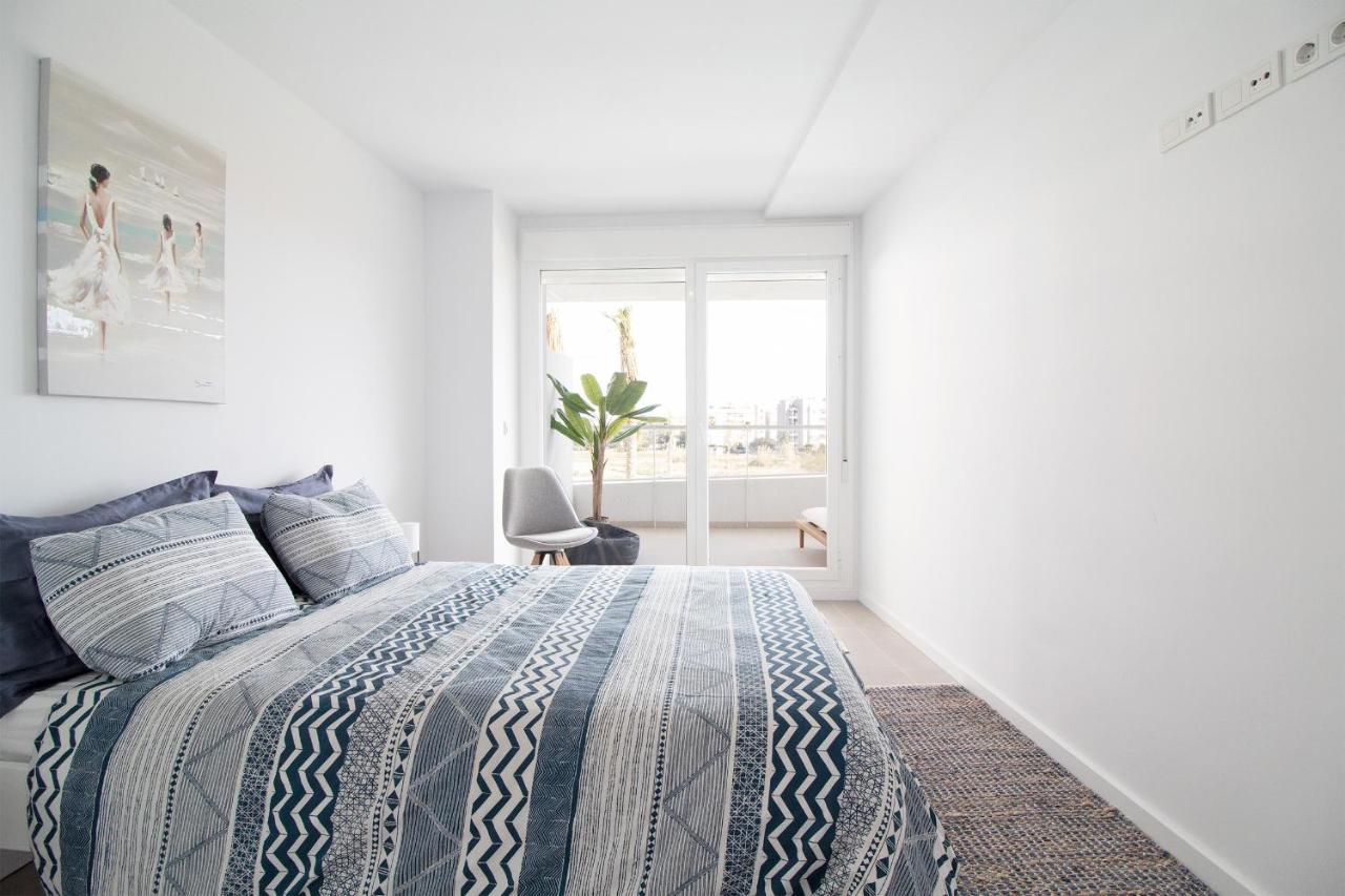 Global Properties, Apartamento Con Terraza Y Vistas A La Piscina En Gran Canet Canet d'En Berenguer Exterior foto